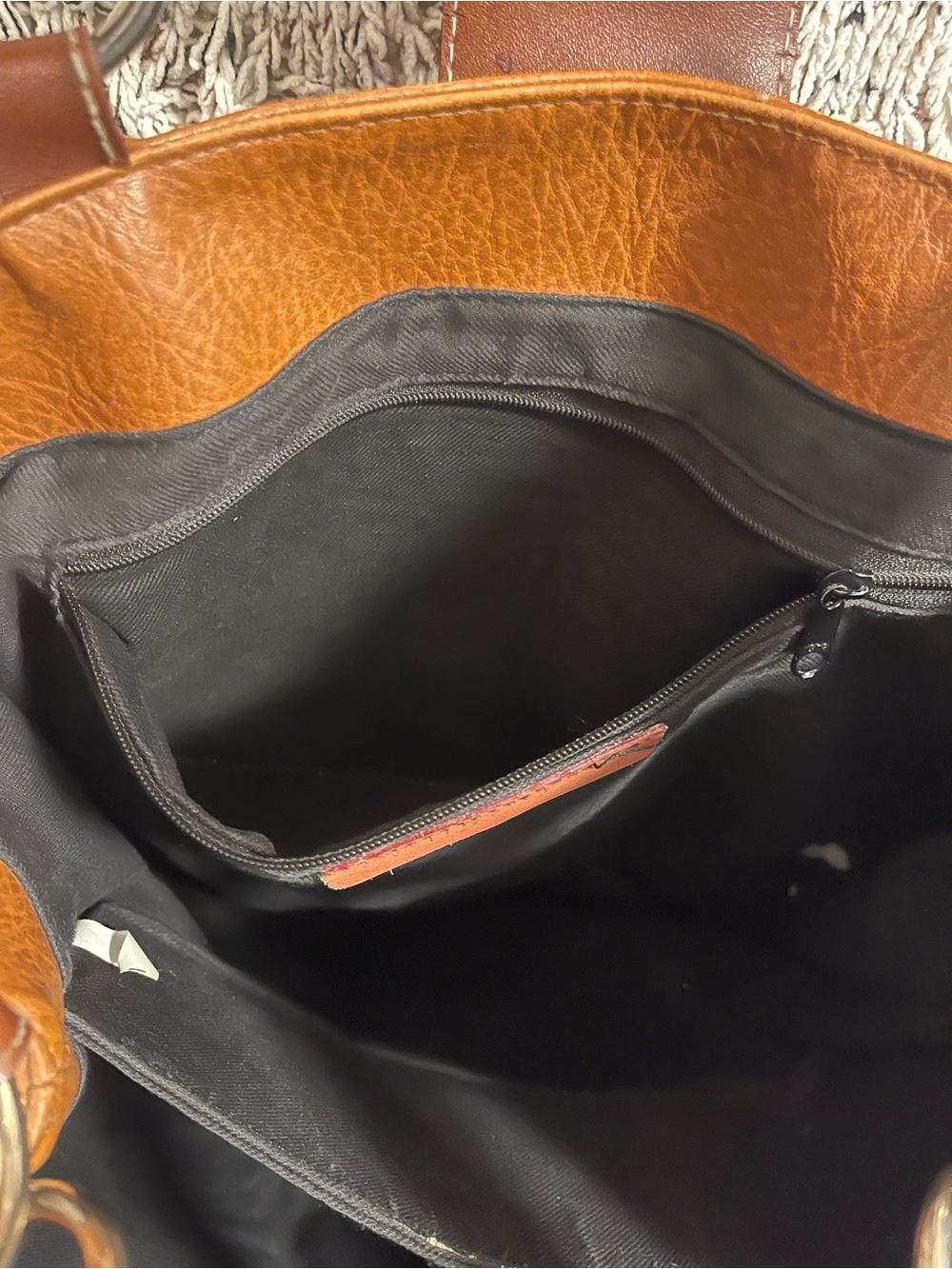 Classic Brown Leather Shoulder Bag - Picture 8 of 9